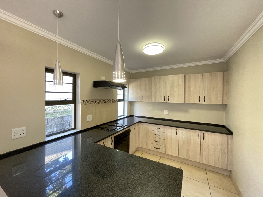 To Let 3 Bedroom Property for Rent in Berea Eastern Cape